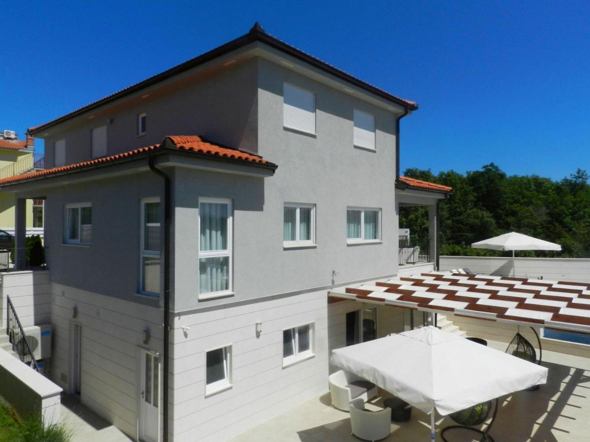 Yourcroatiaholiday - Villa With 6 Rooms Drenje  Zewnętrze zdjęcie