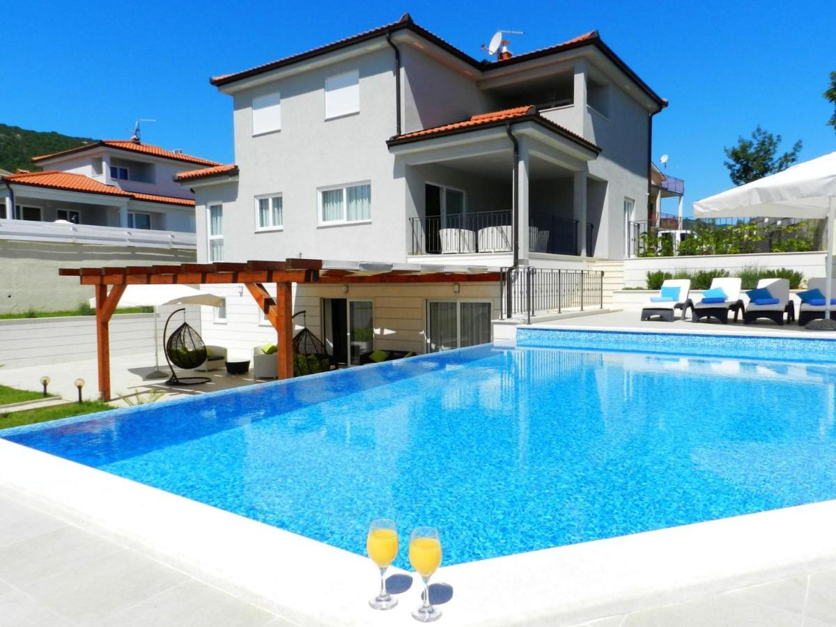 Yourcroatiaholiday - Villa With 6 Rooms Drenje  Zewnętrze zdjęcie