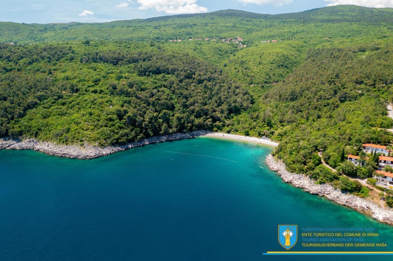 Yourcroatiaholiday - Villa With 6 Rooms Drenje  Zewnętrze zdjęcie